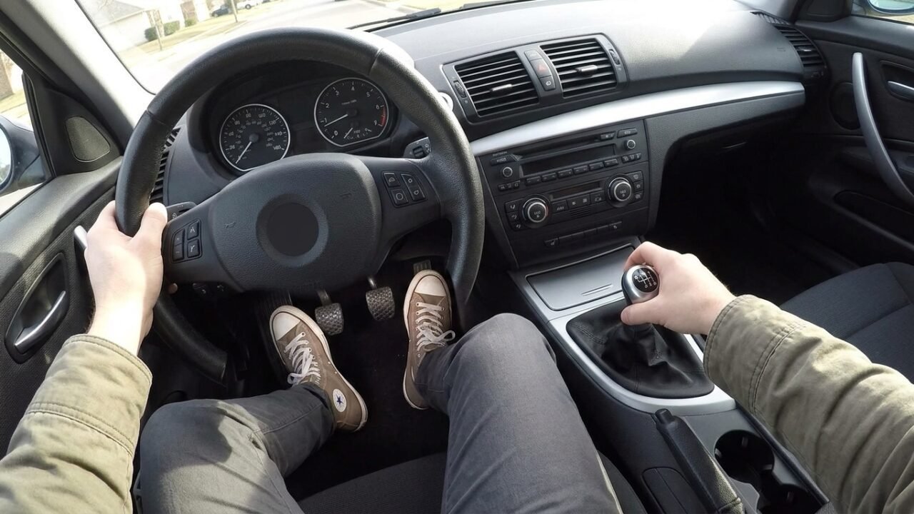 how to drive a manual car